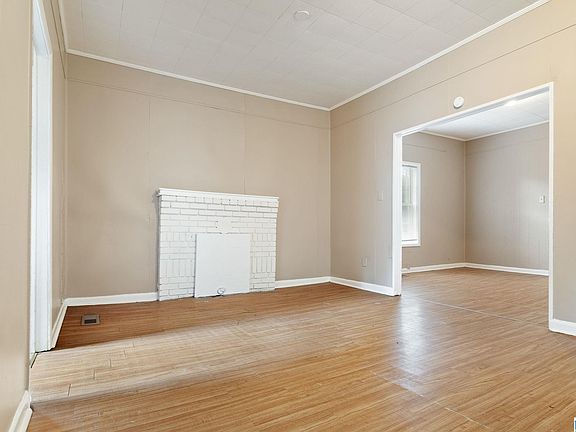 4th image of 1308 Sloan Ave
