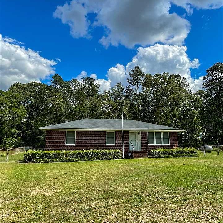1st image of 144 Bel Aire Cir