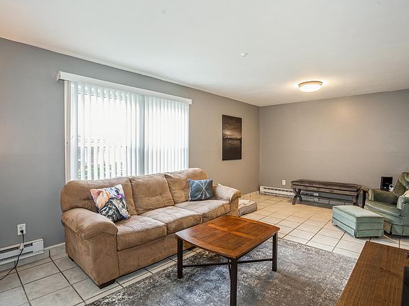 2nd image of 113 Strathmore Court Dr