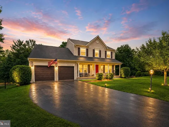 43847 Glenhazel Dr, Ashburn, VA 20147