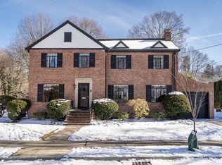48 Avondale Rd, Newton, MA 02459