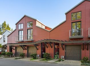 516 Grove Street, Healdsburg, CA