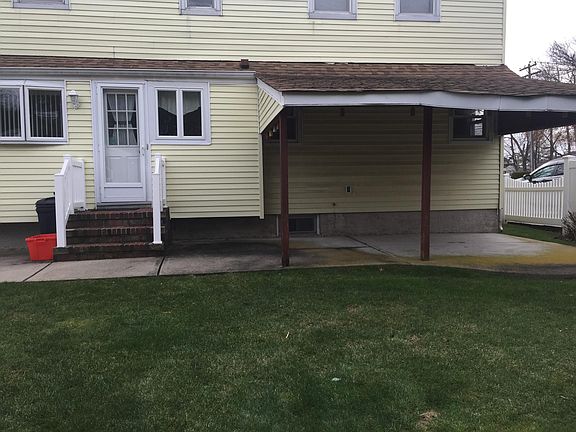 3rd image of 1150 Arlington Ave