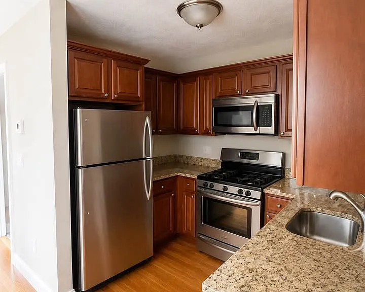 62 N Margin St #BB — Photo 2
