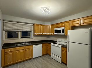 8644 Skokie Blvd #205, Skokie, IL 60077
