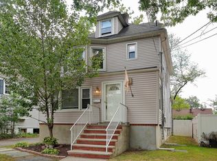 222 Aldene Rd, Roselle, NJ 07203