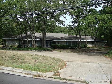 1st image of 1601 Cochise Dr