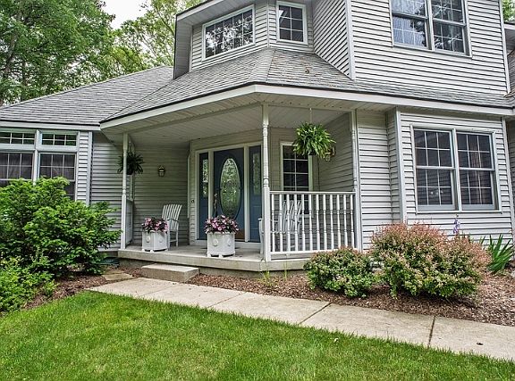 3rd image of 7750 Austinridge Dr SE