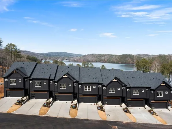 169 Waterview Ct, Waleska, GA 30183