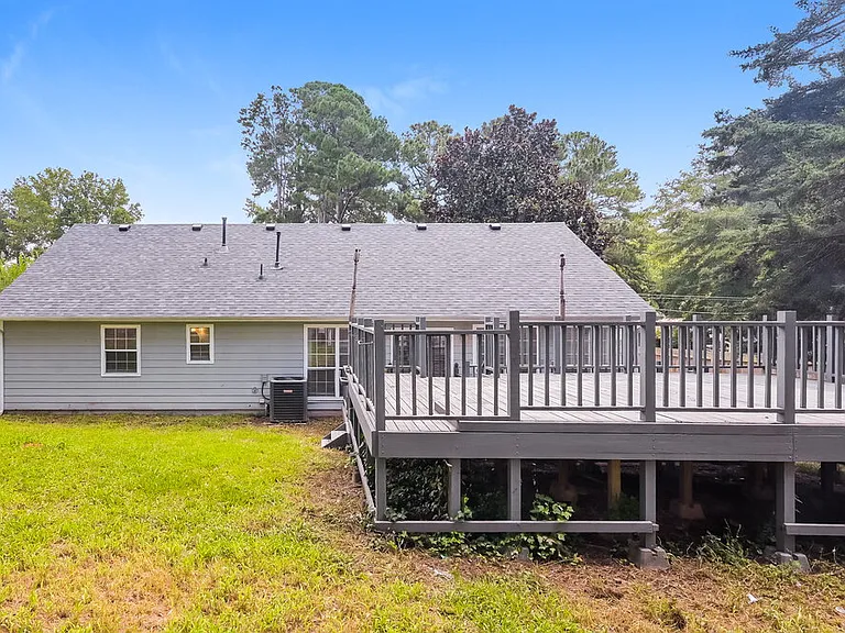 2981 Landmark Dr SE — Photo 16