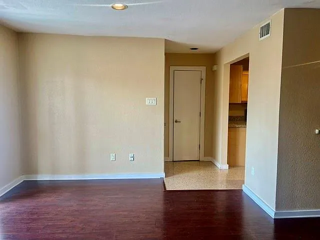 4777 Cedar Springs Rd #7N — Photo 2