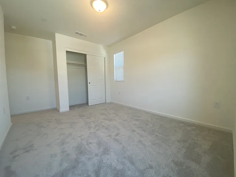 564 Spalding Way — Photo 18