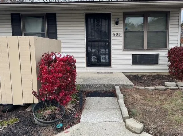 805 Pipers Ln, Columbus, OH 43228