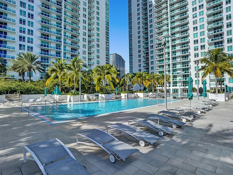 951 Brickell Ave #Penthouse 4308 — Photo 25