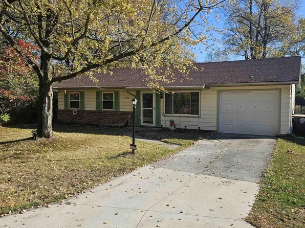 2936 Stanford Ave, Fort Wayne, IN 46808