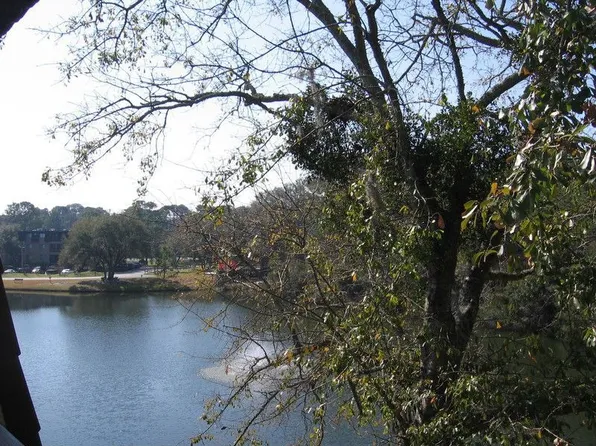 40 Folly Field Rd #19A, Hilton Head Island, SC 29928