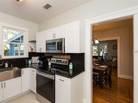 3rd image of 736 Winfree Ave