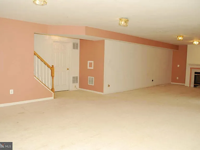 5901 Ewing Pl — Photo 33
