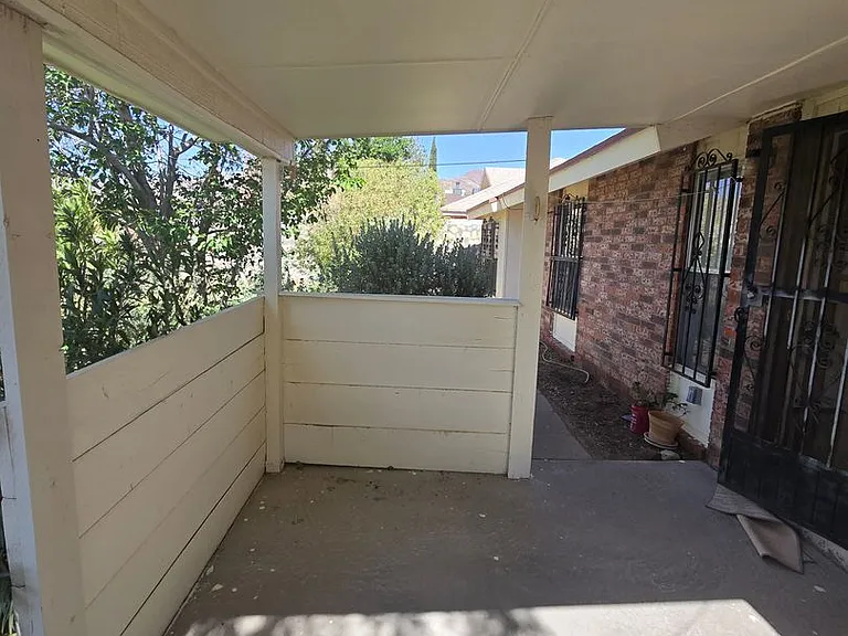 4536 General Maloney Cir — Photo 26