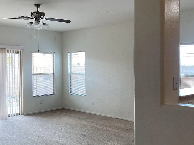5257 W Shumway Farm Rd — Photo 10