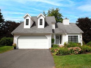 47 Stratton Forest Way, Simsbury, CT 06070