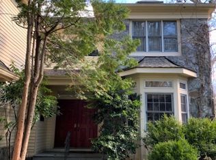 46-48 Cobblefield Rd, White Plains, NY 10605