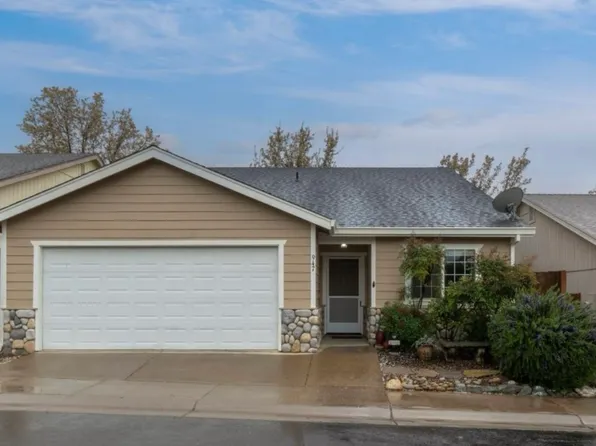 947 Country Ln, Angels Camp, CA 95222