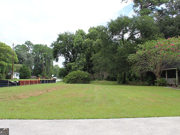3rd image of 1957 Goshen Rd