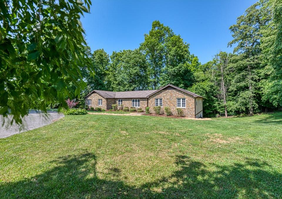 1st image of 24430 Ashley Cir