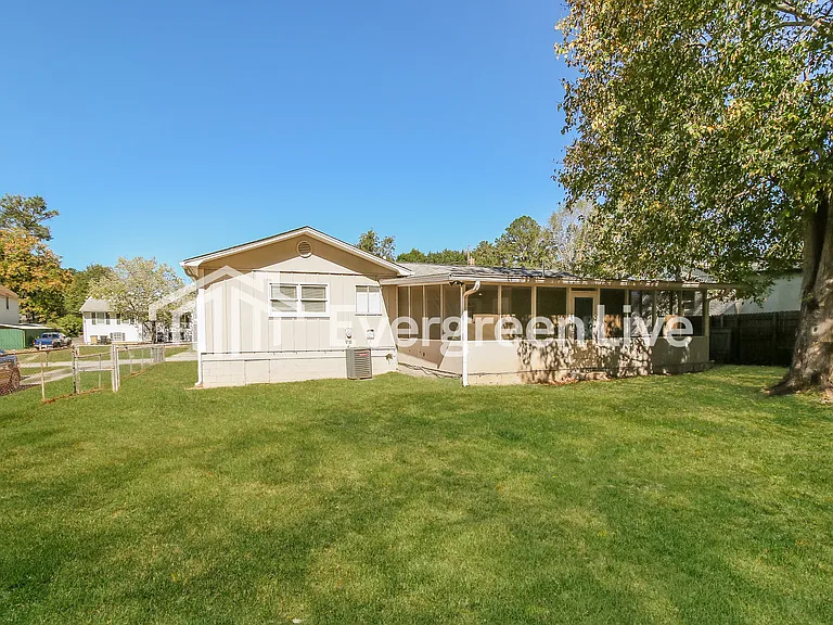 245 Hummingbird Way — Photo 16
