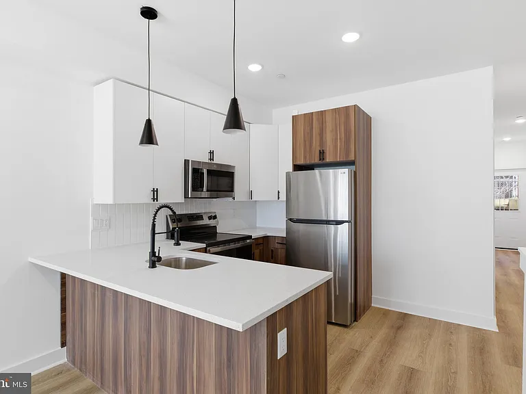 2532 N 11th St #1 — Photo 5