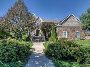2104 Crimson Ln, Bloomington, IL
