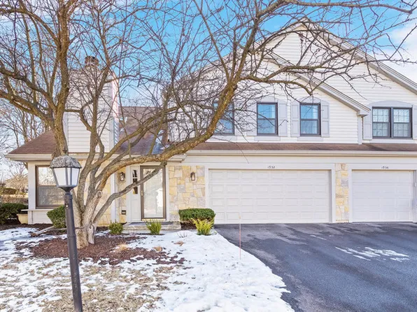 1932 Ardmore Ln, Wheaton, IL 60189