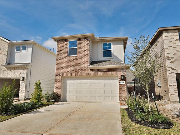 2nd image of 2214 Villa Clara Dr