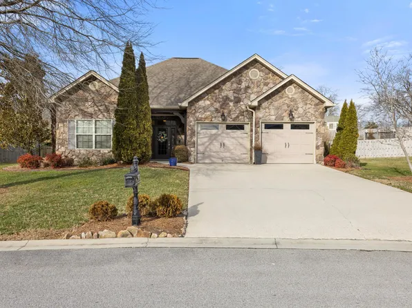 3710 Willow Lake Cir, Chattanooga, TN 37419