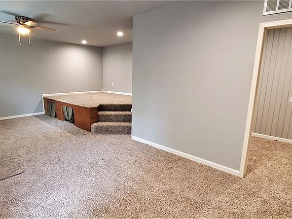 5th image of 716 N Peniel Ave