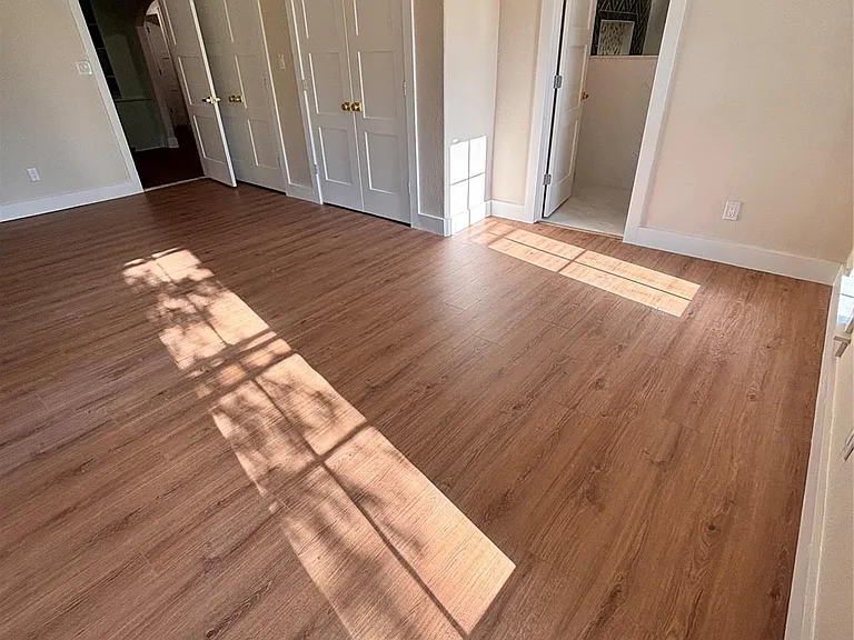 118 Clover St — Photo 24