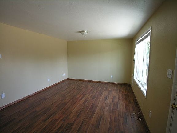 3rd image of 8814 Lochburn Ln SW APT 4