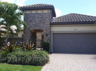 8522 Palacio Ter N, Naples, FL 34113