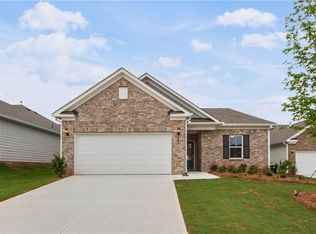 401 Village Ln, Fairburn, GA 30213