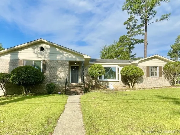 609 Roundtree Dr, Fayetteville, NC 28303