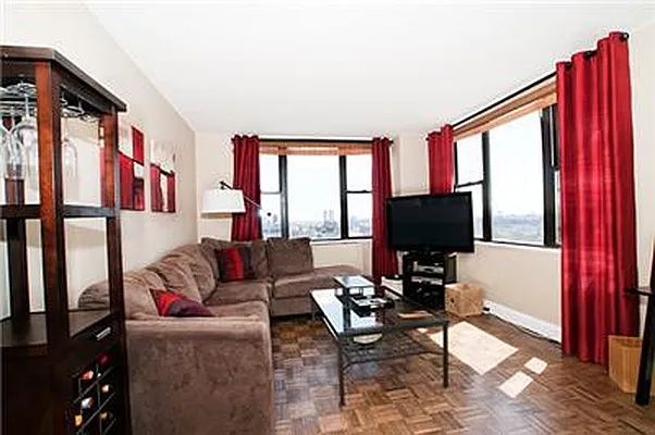 Sold by Barkoff Residential  | media 21