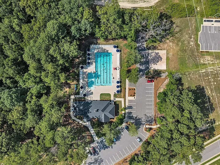 2307 Bethpage Dr — Photo 9