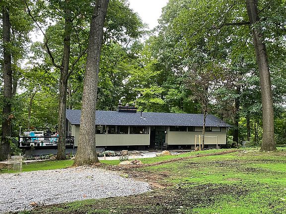 2nd image of 155 Leed Dr