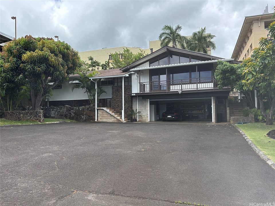1st image of 2208 Liliha St APT B
