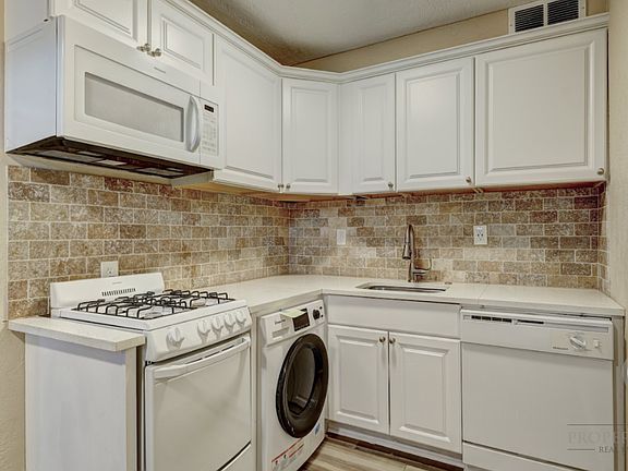 3rd image of 3131 N May Ave #2