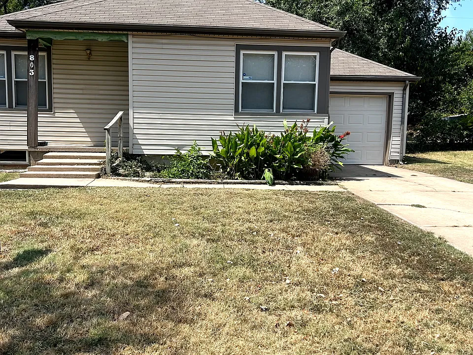 803 N Harding Ave