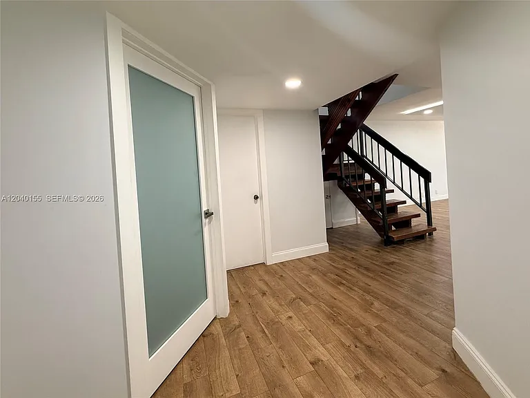 9717 N New River Canal Road 406 #406 — Photo 49