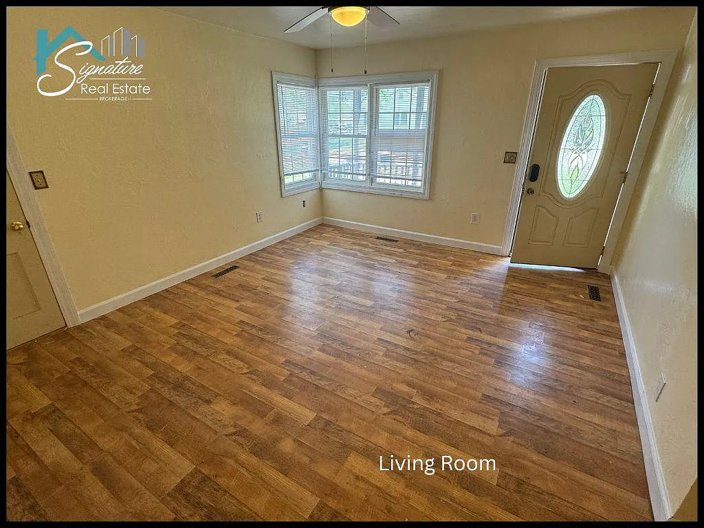 3 bed, 1100 sqft, $1,450 — Photo 2