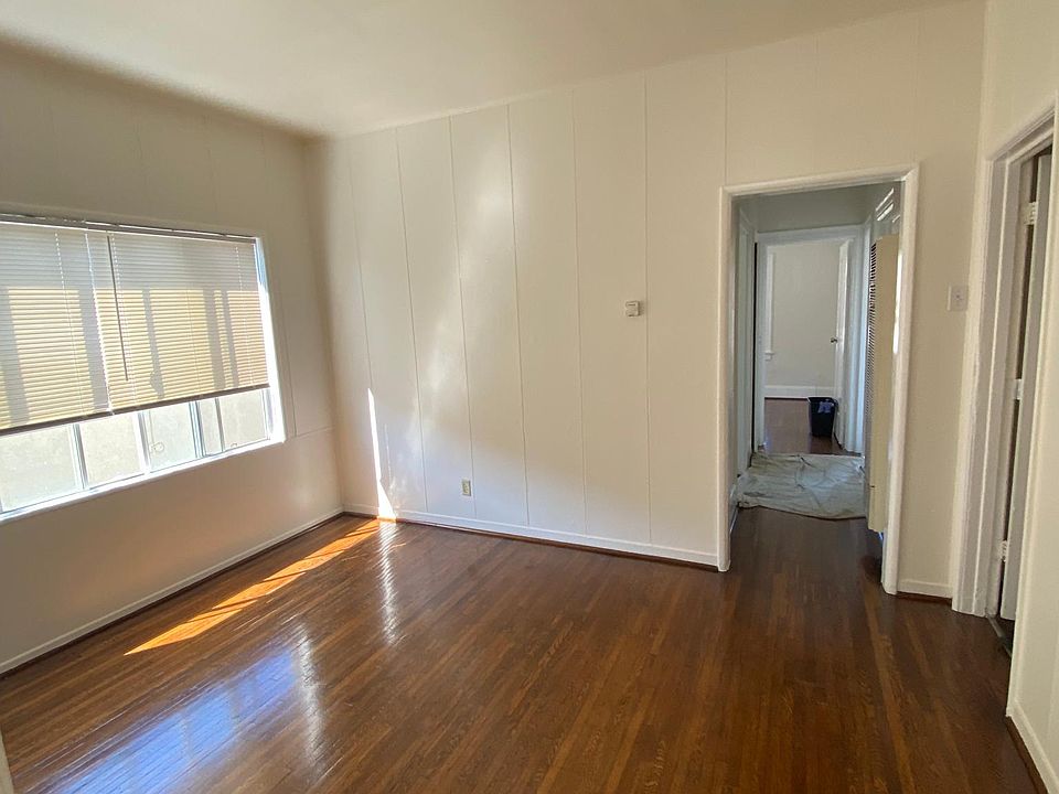 Dining room/living room